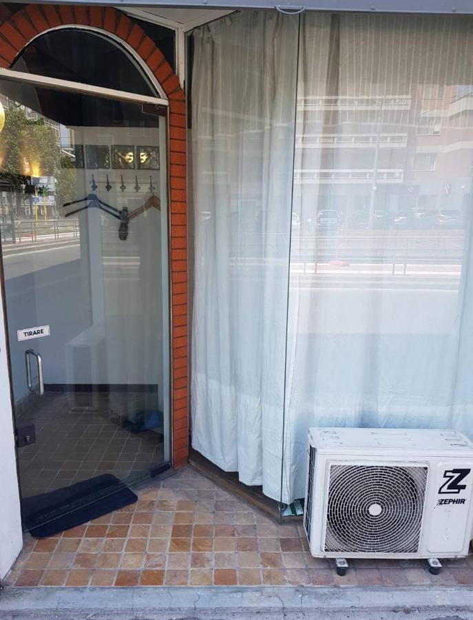 Flat Nirmala Studio-Shop Διαμέρισμα Μιλάνο Εξωτερικό φωτογραφία
